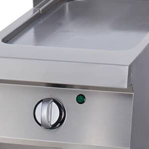 Heavy Duty Griddle - Smooth Chrome - Single Unit - 70cm Deep - Electric — 5