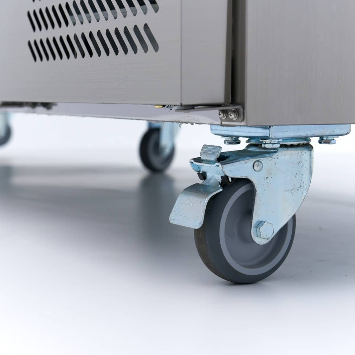 Counter Freezer - 223cm - 4 Doors — 13