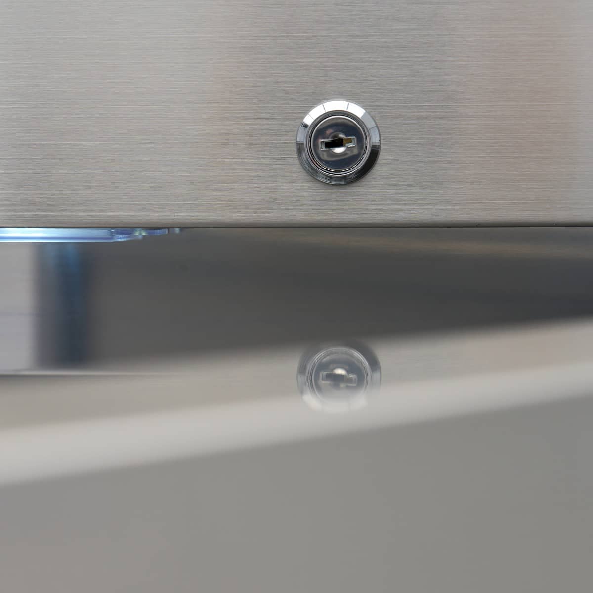 Fridge - 1200L - 6 Adjustable Shelves (2/1 GN) - Stainless Steel - on Wheels — 9