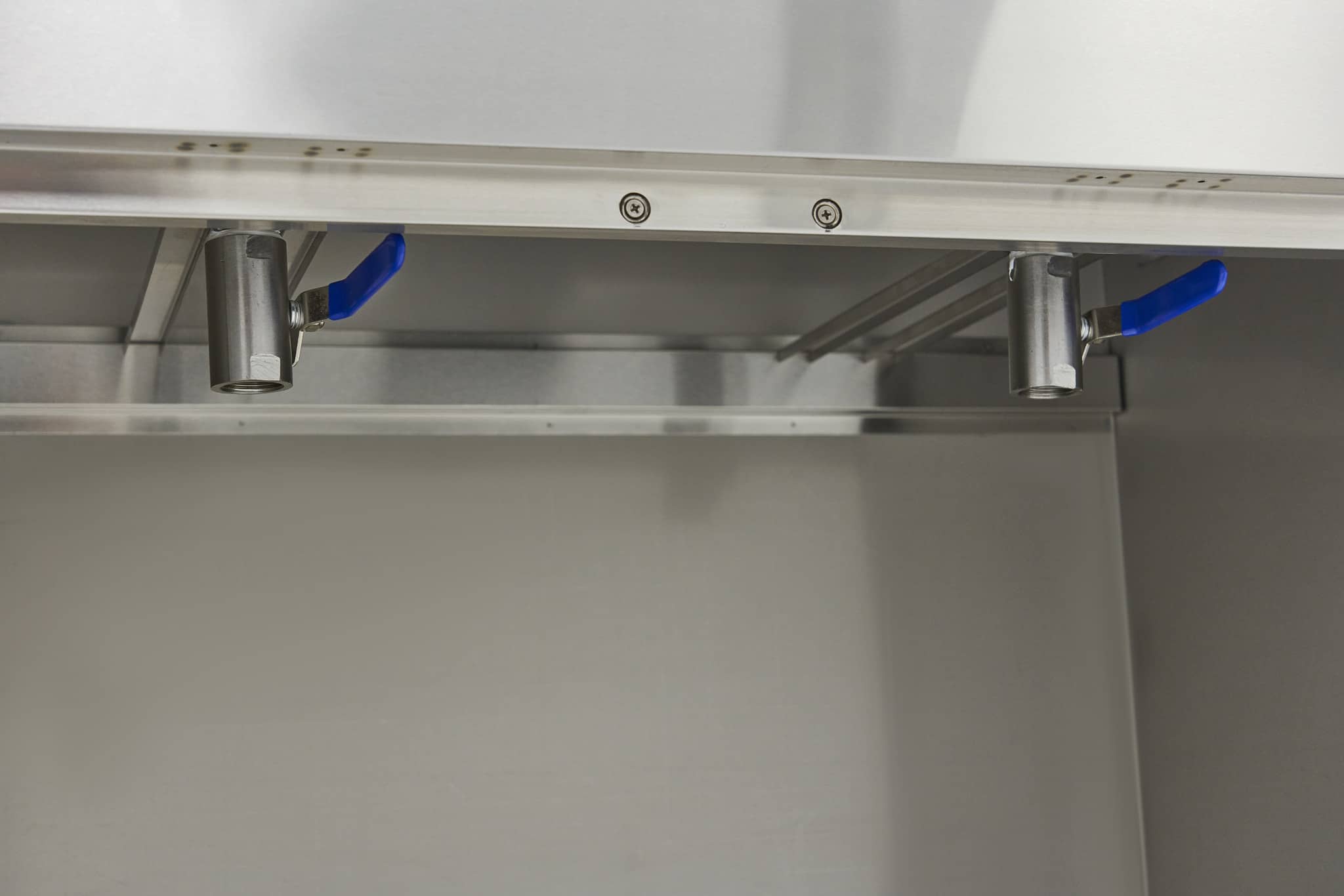 Deep Fryer - 2 x 16L - 2 Baskets - with Drain Tap and Stand - 400V — 7