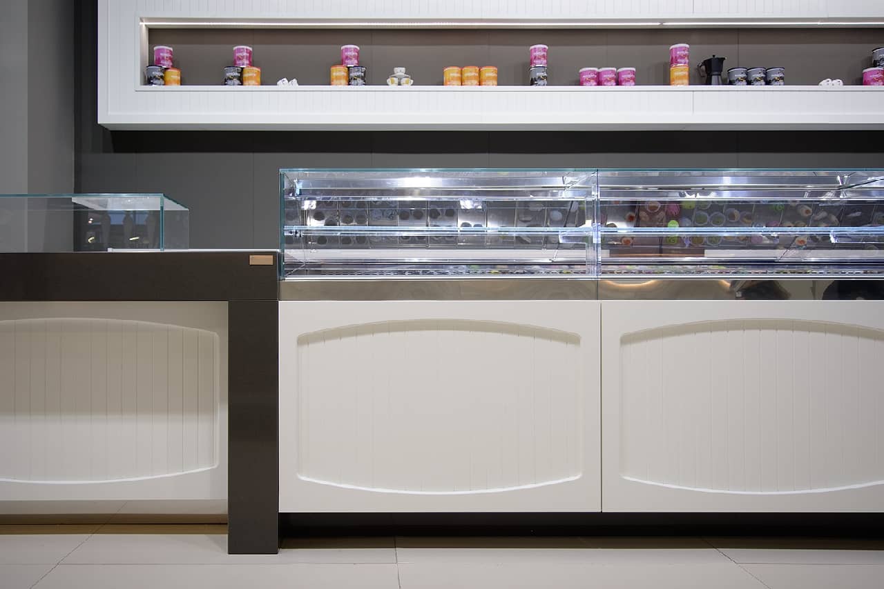 Vitrină frigorifică profesională orizontală Best Cold seria Maxima, cofetărie & gelaterie, Italia — 6