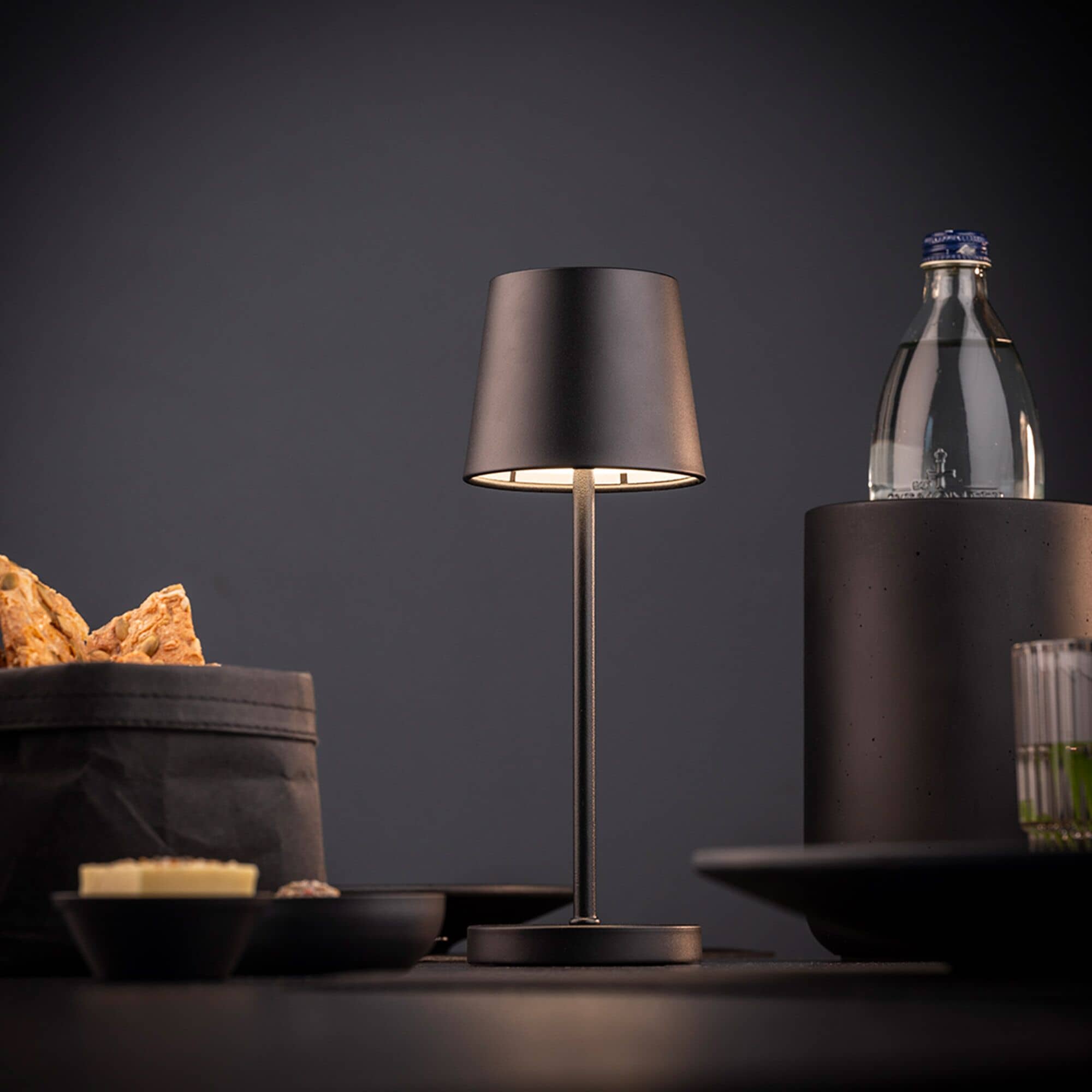 Veioză LED - MERLE MINI - reîncărcabilă - dimabilă în 3 trepte - Ø 90 mm - Negru — 8