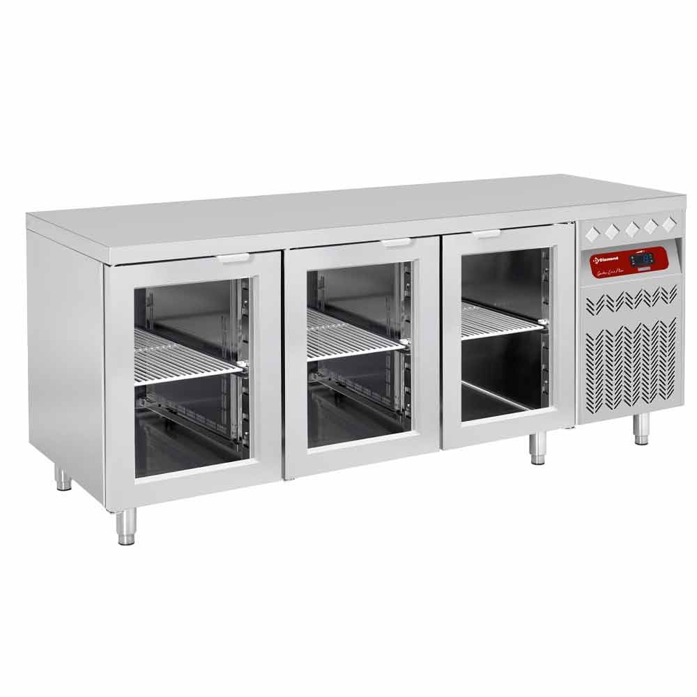 Ventilated refrigerated table, 3 glass doors GN 1/1, 405 Lit. – Lichidare stoc