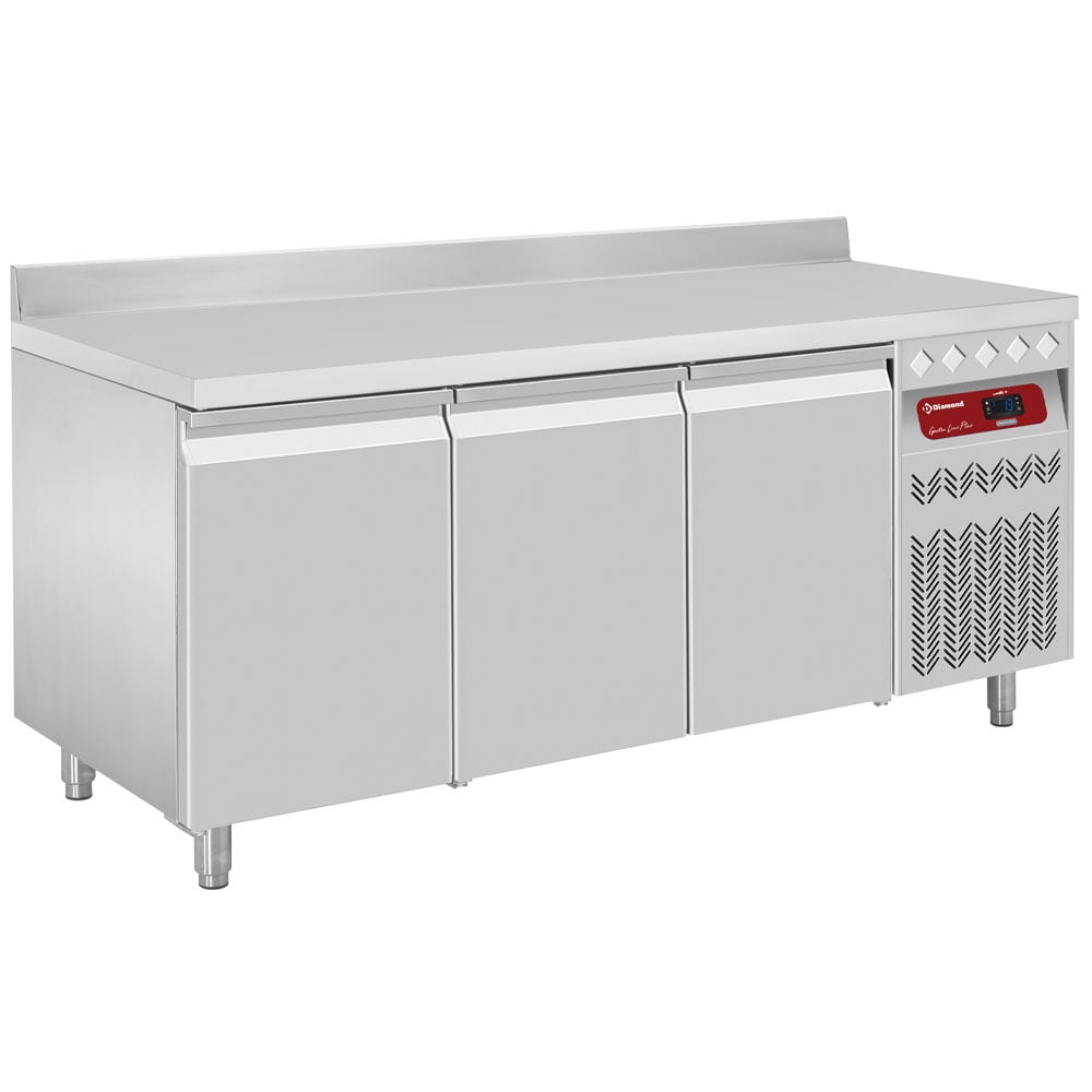 Wall ventilated refrigerated table, 3 doors GN 1/1, 405 liters – A doua alegere (1)