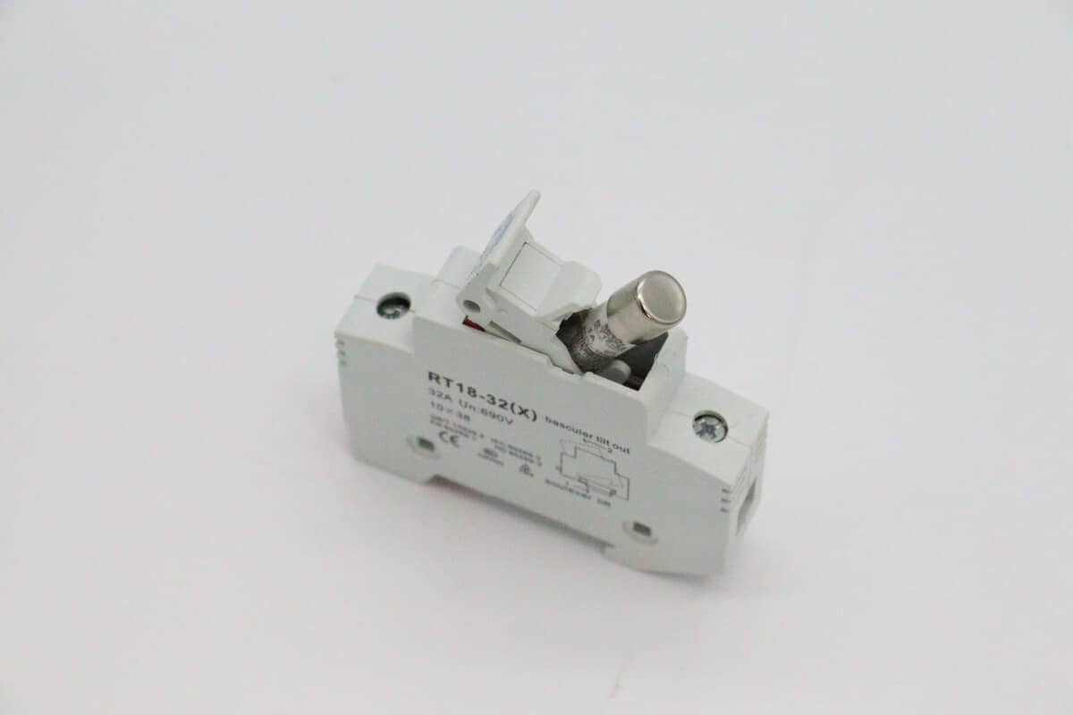EPO4X33 - Fuse (<2019) — 9
