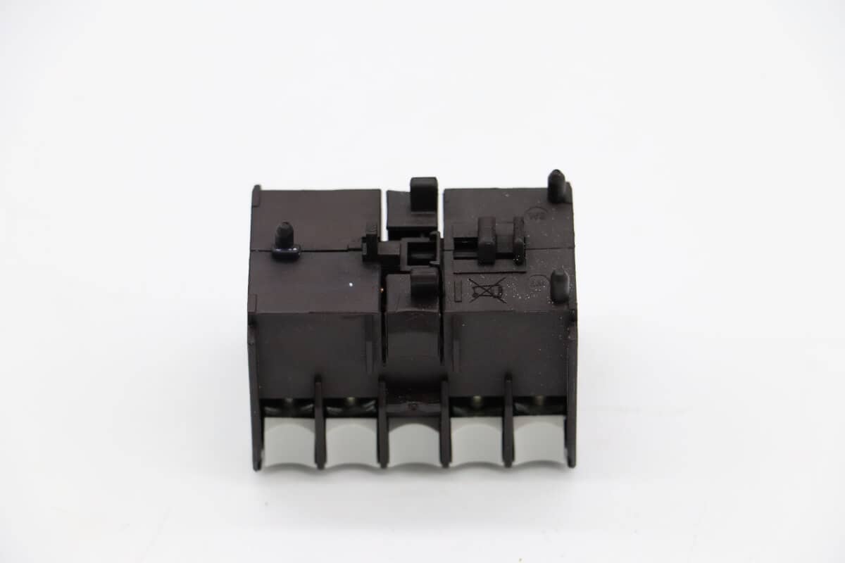 CUTTER 20/30/50/70L - Auxiliary Contactor Dilem 22 #55 — 3