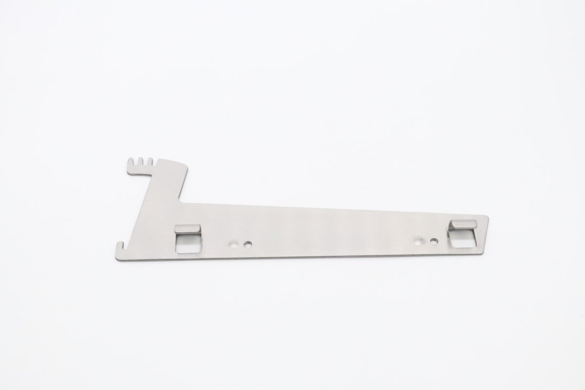 SC220 - Left Support Pillar Of Shelf